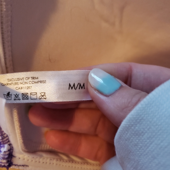 Bikini - Picture 5 of 6